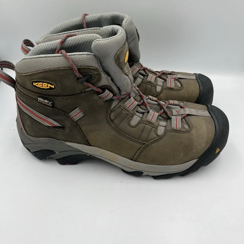 Keen Size 11 US Men's Hiking Boots - Brown Outdoors Mountain Durable Waterproof